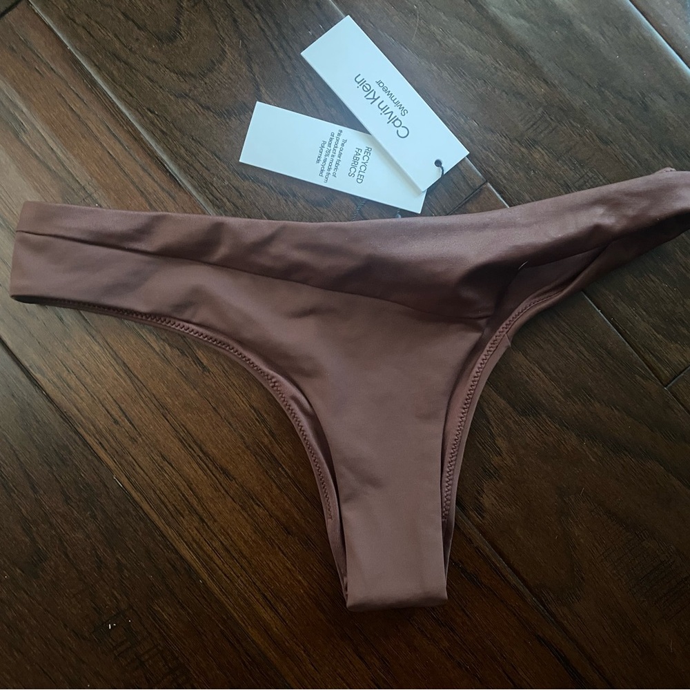 Calvin Klein Swimwear Maroon Thong Bikini Bottom. Size S. NWT